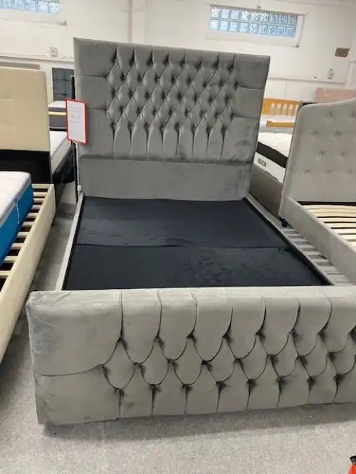 Click Here To Enlarge This Photo Of A Chesterfield Panel Bed including Regent Pocket Mattress