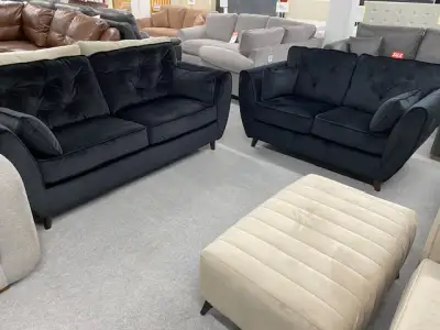 Black plush velvet 3+2