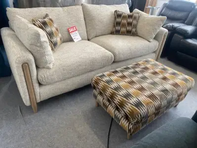 Stunning - Cream 3 + footstool