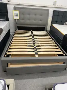 Double bed with 3 drawers